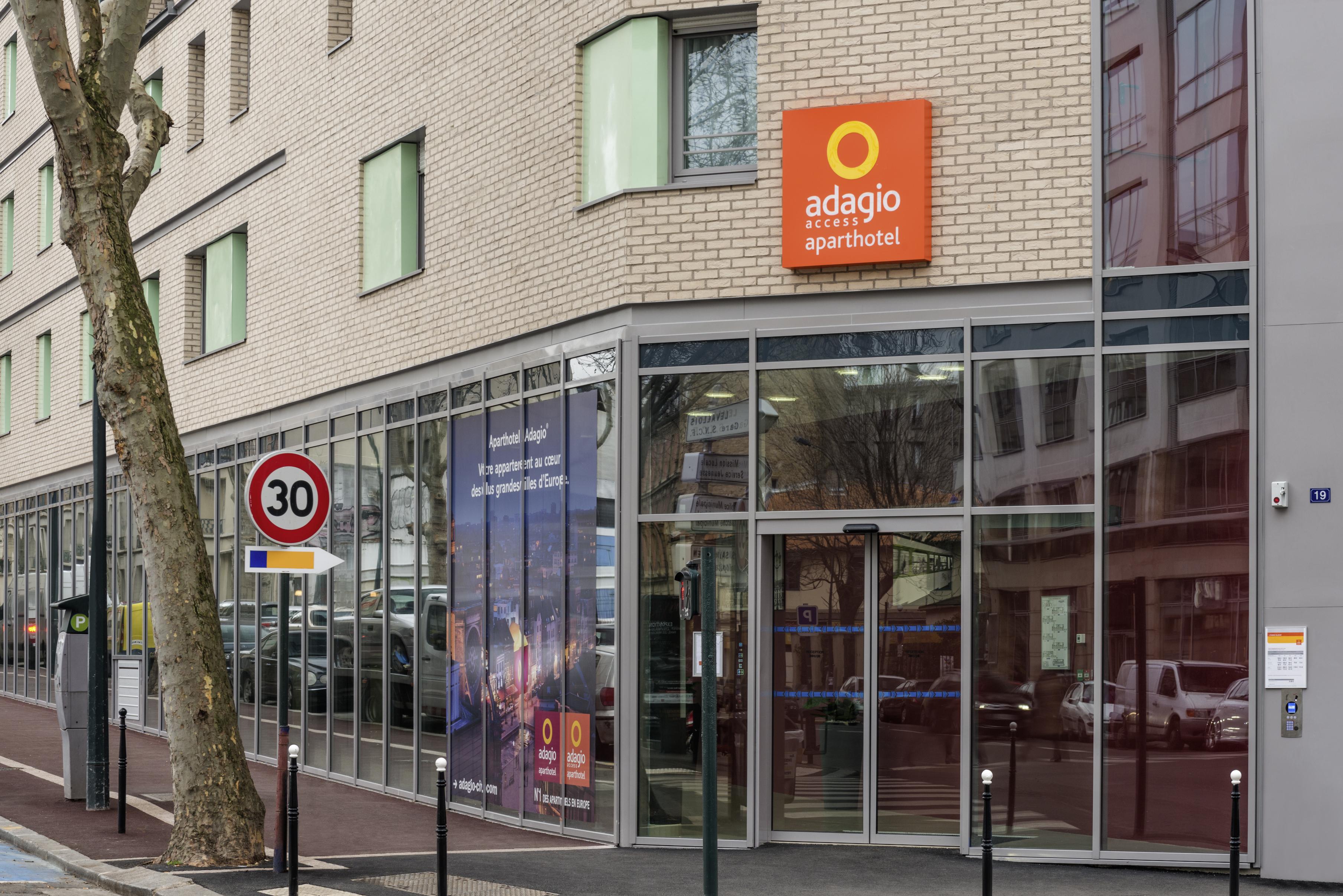 Aparthotel Adagio Access Paris Clichy Exterior foto